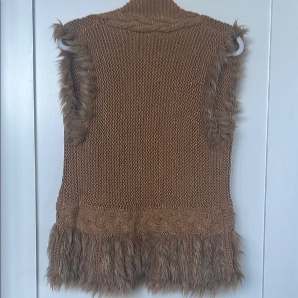 Lilly Pulitzer Tan Fur Vest Cozy Open Front Design - Picture 8 of 9